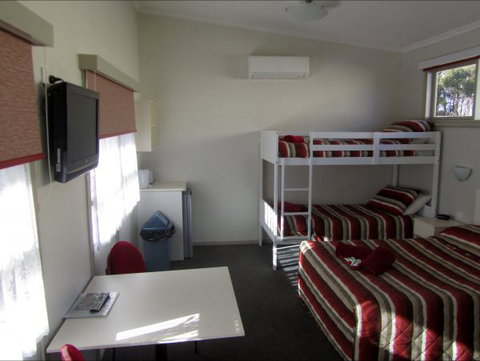 Highlander Haven Motel - VIC Tourism 6