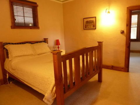 Kaesler Cottages - VIC Tourism 3
