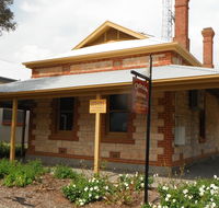 Clydesdale Cottage Bed  Breakfast - VIC Tourism