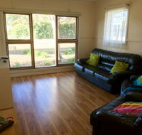 Mel Jays in Kingscote - VIC Tourism