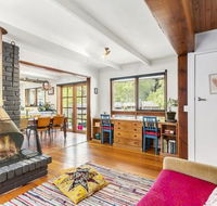 Ocean Groovers Getaway - VIC Tourism