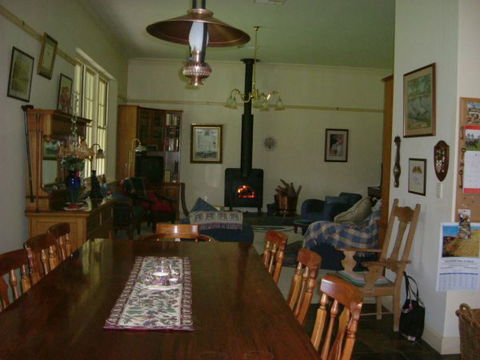Oliver's White Hill Bed And Breakfast - VIC Tourism 3