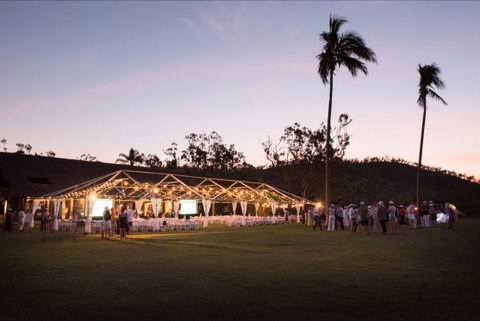 Paradise Cove Whitsundays - VIC Tourism 8