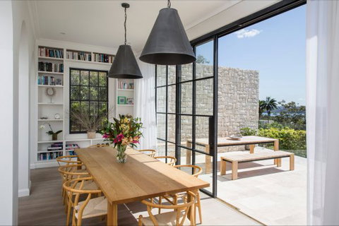 Spanish Manor - VIC Tourism 2