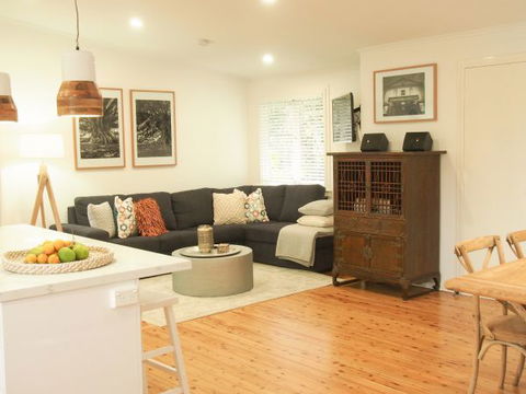 The Milton Bungalow - VIC Tourism 6