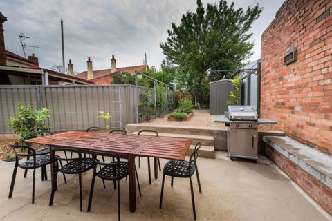 The Bright House - VIC Tourism 4