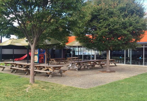 The Foreshore Motel & Tavern (Hobart) Lauderdale - VIC Tourism 4