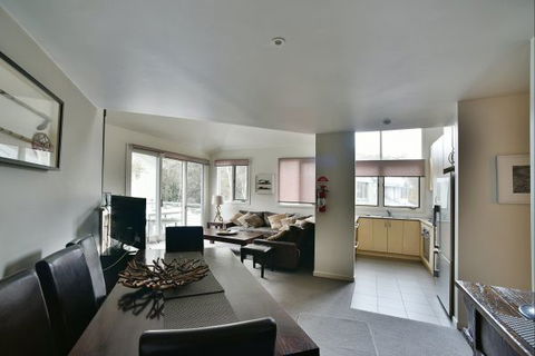 Wintergreen 5 - VIC Tourism 1