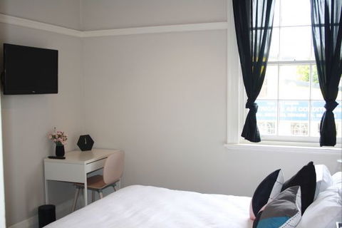 Annandale Hotel - VIC Tourism 0