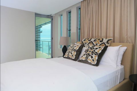 Aqua Aqua Luxury Penthouses - VIC Tourism 4