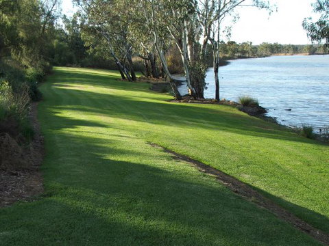 Aruma River Resort - VIC Tourism 3
