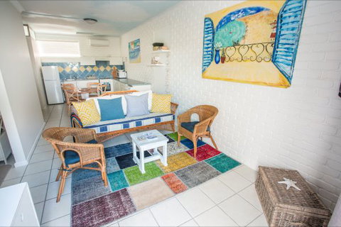 Arlingtons Accommodation - VIC Tourism 9