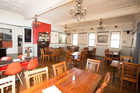 Australian Hotel Grafton - VIC Tourism 2