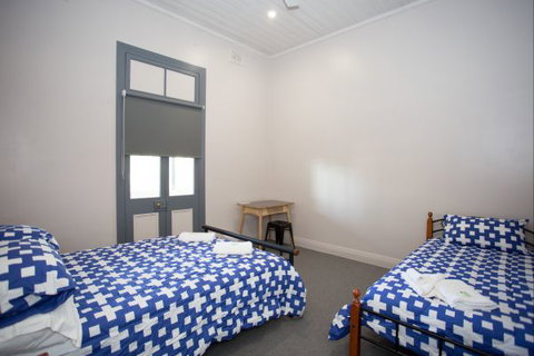 Australian Hotel Grafton - VIC Tourism 4