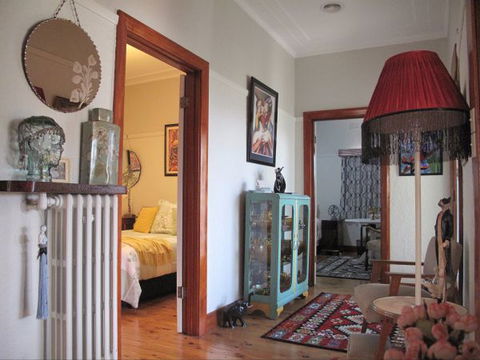 B&B Wodonga - Art Deco Accommodation - VIC Tourism 7