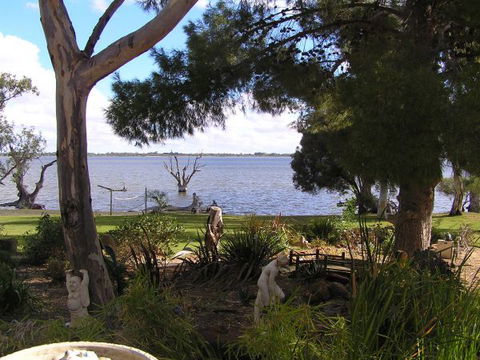 Barmera North Lake Caravan Park - VIC Tourism 2