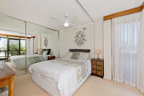 Beauty At The Beach - VIC Tourism 6