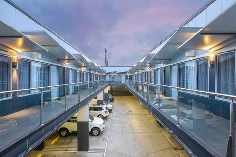 Belmercer Motel - VIC Tourism 1