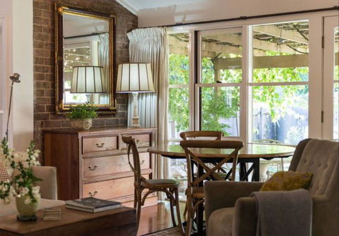 Cadogan Central Luxury - VIC Tourism 4