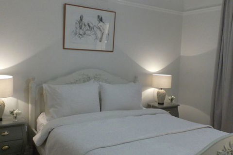 Cadogan Central Luxury - VIC Tourism 7