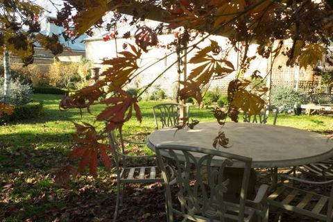 Cadogan Central Luxury - VIC Tourism 8