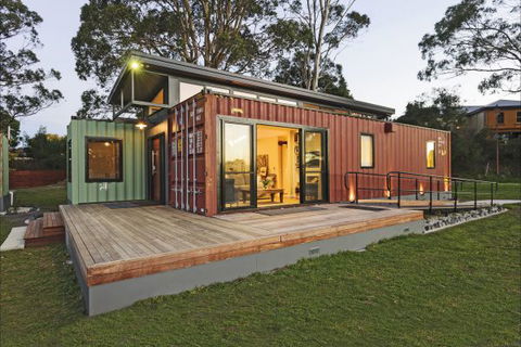 Coastal Pods Wynyard - VIC Tourism 0