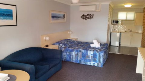 Dolphins Of Mollymook Motel - VIC Tourism 1