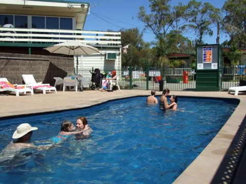Dylene Caravan Park - VIC Tourism 0