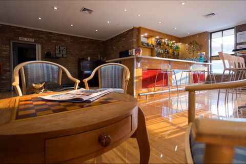 Farnham Court Motel - VIC Tourism 6