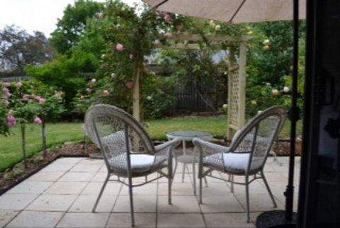 Garden Cottage B And B - VIC Tourism 1