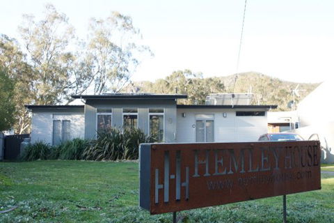 Hemley House - VIC Tourism 9