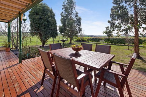 Heatherington Cottage - VIC Tourism 4