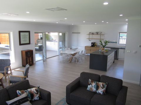Hillberry House Bed And Breakfast - VIC Tourism 0