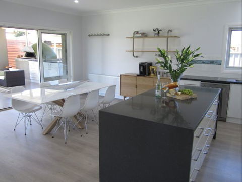 Hillberry House Bed And Breakfast - VIC Tourism 1
