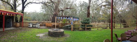 Hungry Horse Hotel Molesworth - VIC Tourism 4