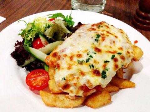 Hungry Horse Hotel Molesworth - VIC Tourism 7