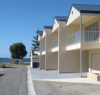 Karen's Cabins and Apartments - VIC Tourism