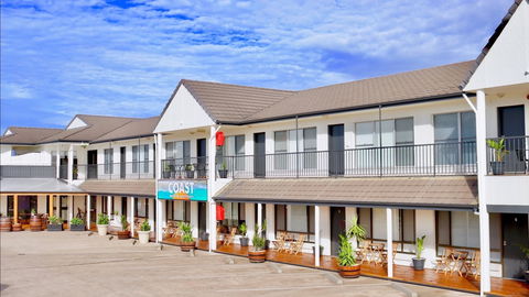 COAST Motel And Apartments - VIC Tourism 0