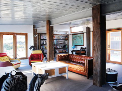 Malibu On The Beach - VIC Tourism 8