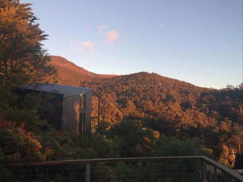 Pipeline Chalet Mt Wellington - VIC Tourism 7