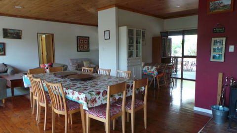 Rachel's Retreat - VIC Tourism 1