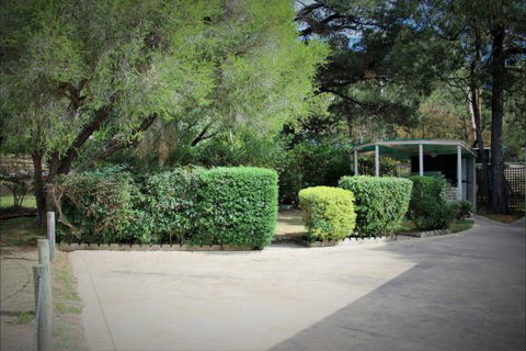 Sundial Holiday Apartments - VIC Tourism 7