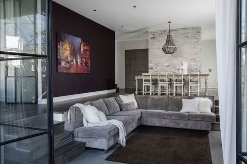 Tamarama Beach House - VIC Tourism 3