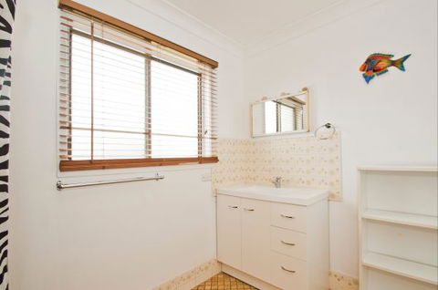 Tea Tree Cottage - VIC Tourism 5