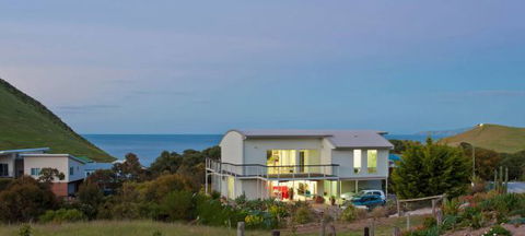 The Light House At Second Valley - VIC Tourism 0