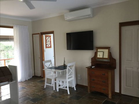 The Croft Bed And Breakfast - VIC Tourism 3
