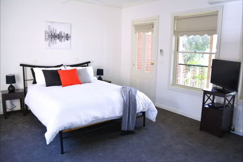 Turner Terrace - VIC Tourism 2