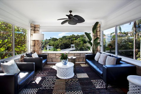 Vaucluse Cove - VIC Tourism 4