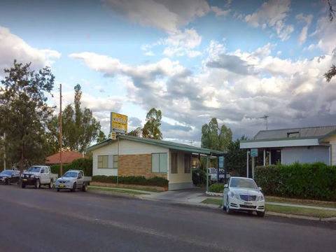 Wee Waa Motel - VIC Tourism 0