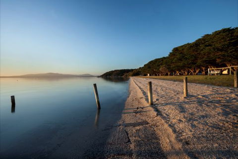 Yanakie Caravan Park - VIC Tourism 0